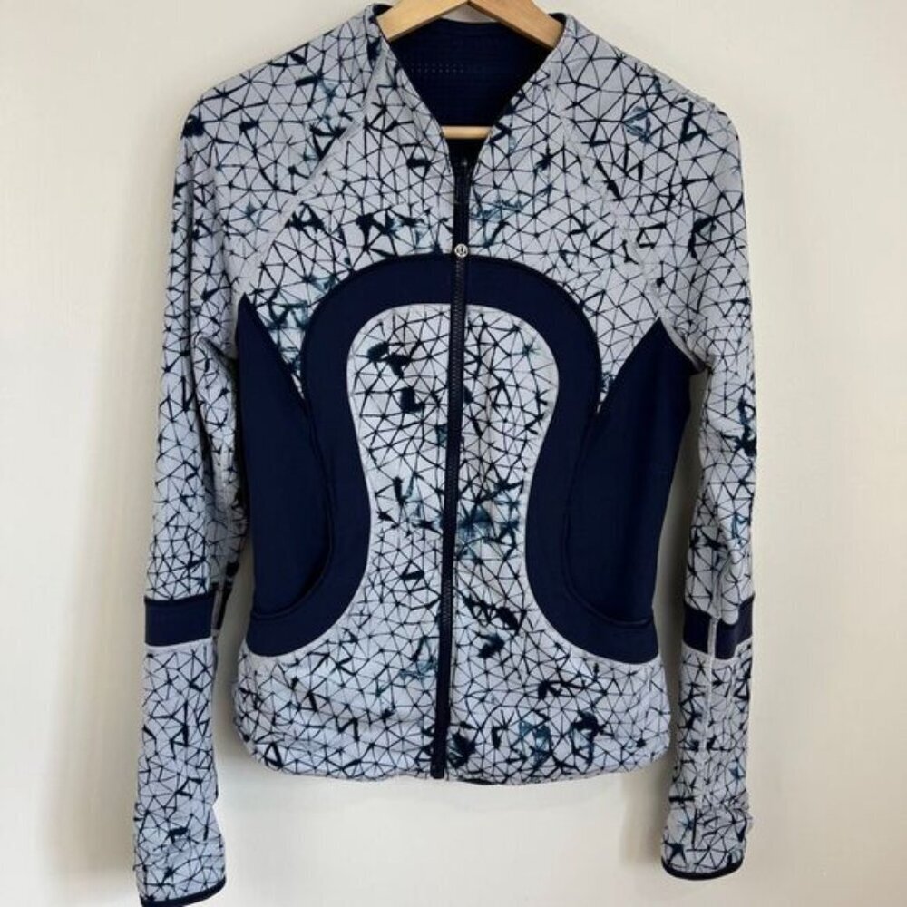 Lululemon Women's Size 6 Find Your Bliss Reversible Navy/Star Crushed Zip Jacket